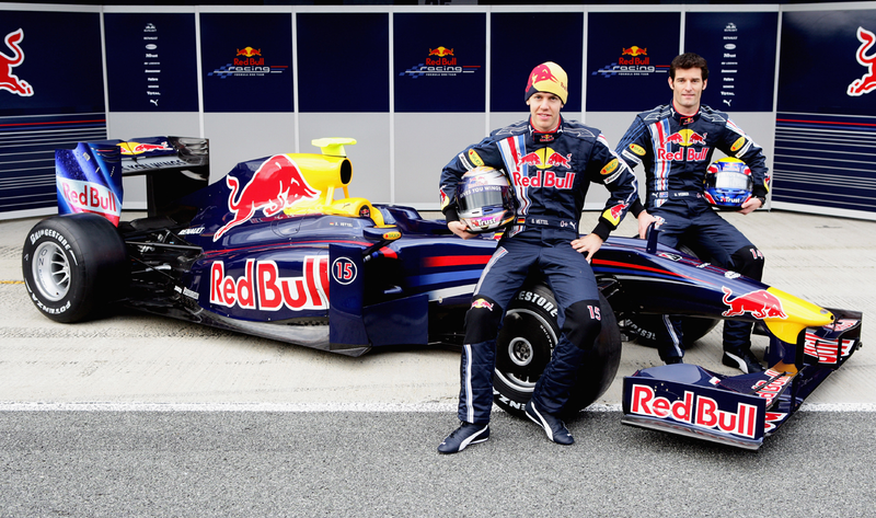 Illustration for article titled Red Bull Racing 2009 RB5 F1 Car Debuts At Circuito De Jerez, Gets Wings